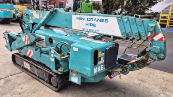 Maeda MC305C Mini Crawler Crane